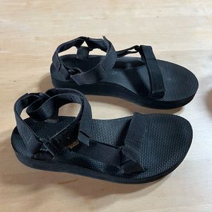 Teva Women’s Midform Universal Black Sandal